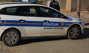 Uhićen diler u Podstrani, drogu je skrivao u olupini BMW-a: svjedok nam je ispričao kako je izgledala policijska akcija