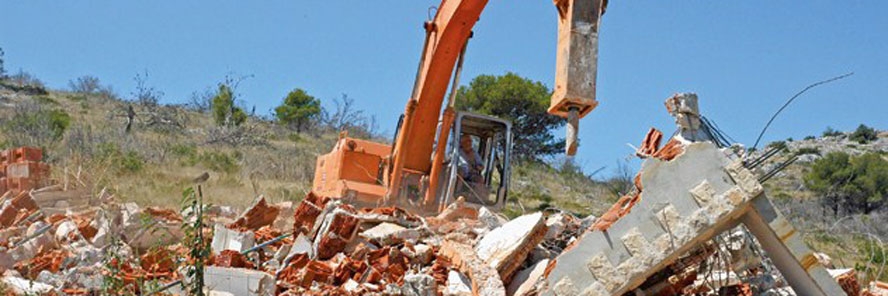 Za rušenje trećine divljih objekata treba milijardu eura