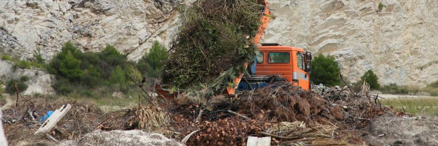 Žrnovnica na nogama jer Podstrana odlaže biološki otpad u kemenolomu!