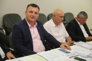 Radovi na dionici ceste Strožanac - Žrnovnica i u tijeku sezone