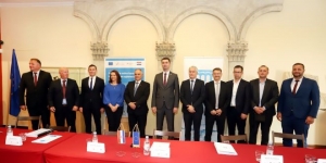 RADOVI VRIJEDNI 409 MILIJUNA Kanalizacijski priključak dobit će 4000 stanovnika Solina, Podstrane, Klisa i Dugopolja, a vodovodni njih 800