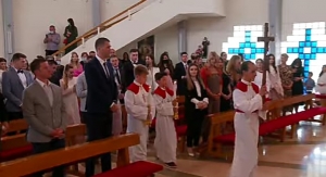 Video - Sakrament krizme u Podstrani održan u skladu s epidemiološkim mjerama