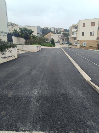 NOVI ASFALT I PROŠIRENJE CESTE NA DIJELU ULICE U STROŽANCU I GRLJEVCU