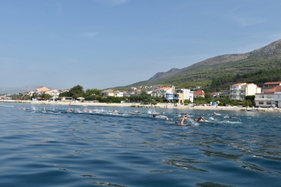 1. Plivački maraton „Kroz Podstranu – Memorijal hrvatskih branitelja Općine Podstrana“
